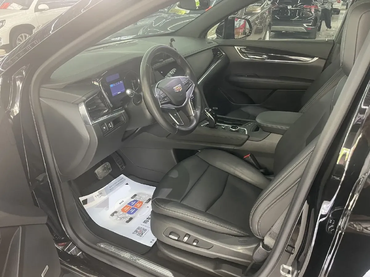 2020 Cadillac XT5 2.0T 237HP L4 9AT,autocango,china used car exporter,china ev exporter,chinese used car exporter,chinese used ev exporter