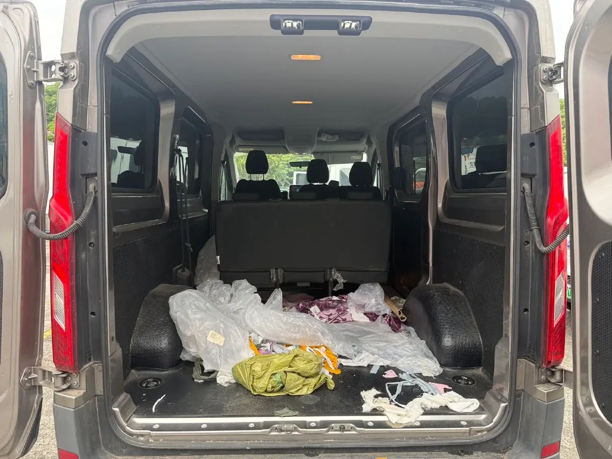 2020 MAXUS XinTu V90 2.0T 148HP L4 6MT,autocango,china used car exporter,china ev exporter,chinese used car exporter,chinese used ev exporter