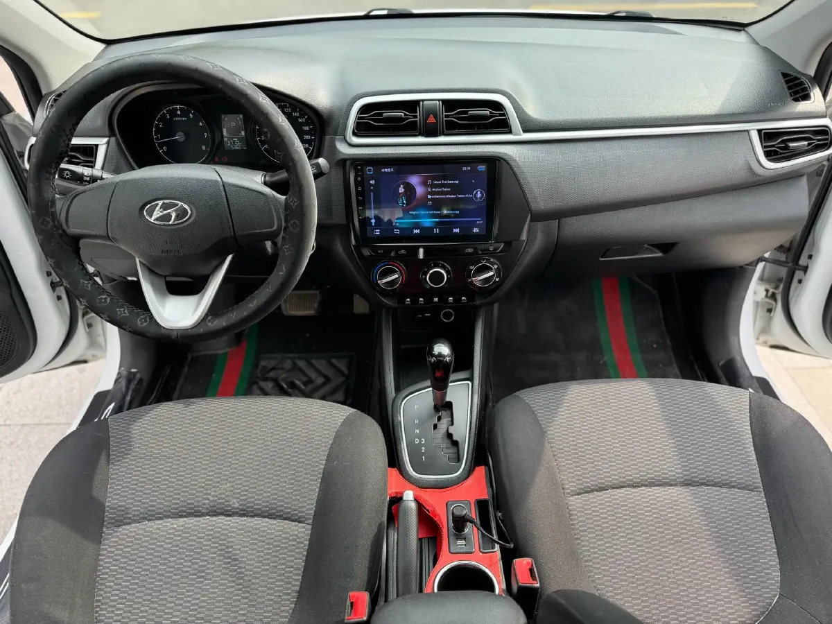 2017 Hyundai Reina 1.4L 95HP L4 4AT,autocango,china used car exporter,china ev exporter,chinese used car exporter,chinese used ev exporter