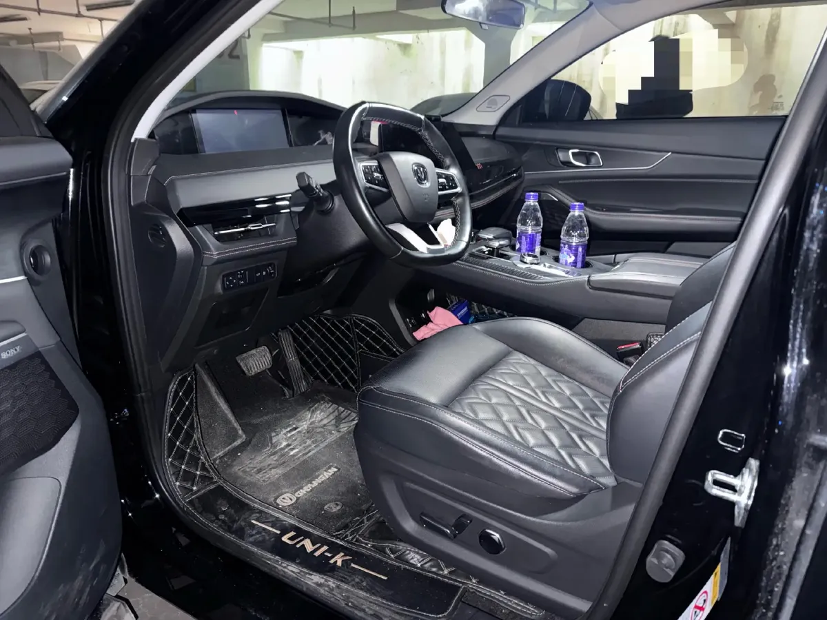 2021 ChangAn UNI-K 2.0T 233HP L4 8AT,autocango,china used car exporter,china ev exporter,chinese used car exporter,chinese used ev exporter