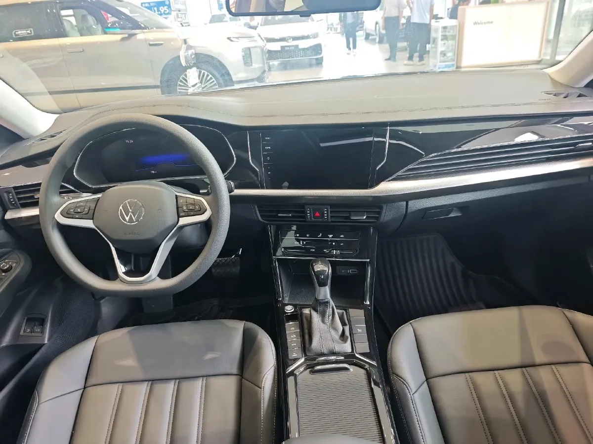 2025 Volkswagen Passat 1.4T 150HP L4 6DCT PHEV,autocango,china used car exporter,china ev exporter,chinese used car exporter,chinese used ev exporter