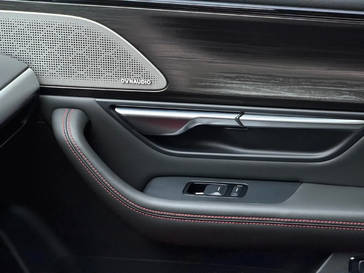 2021 Xpeng P7 BEV 83.1KWH,autocango,china used car exporter,china ev exporter,chinese used car exporter,chinese used ev exporter