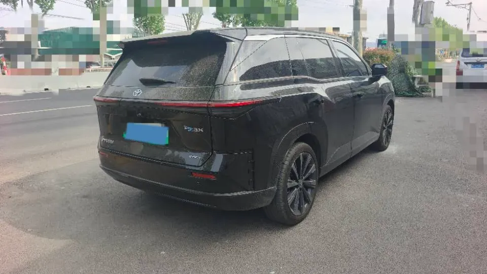 2025 Toyota BZ3X BEV 58.37KWH,autocango,china used car exporter,china ev exporter,chinese used car exporter,chinese used ev exporter