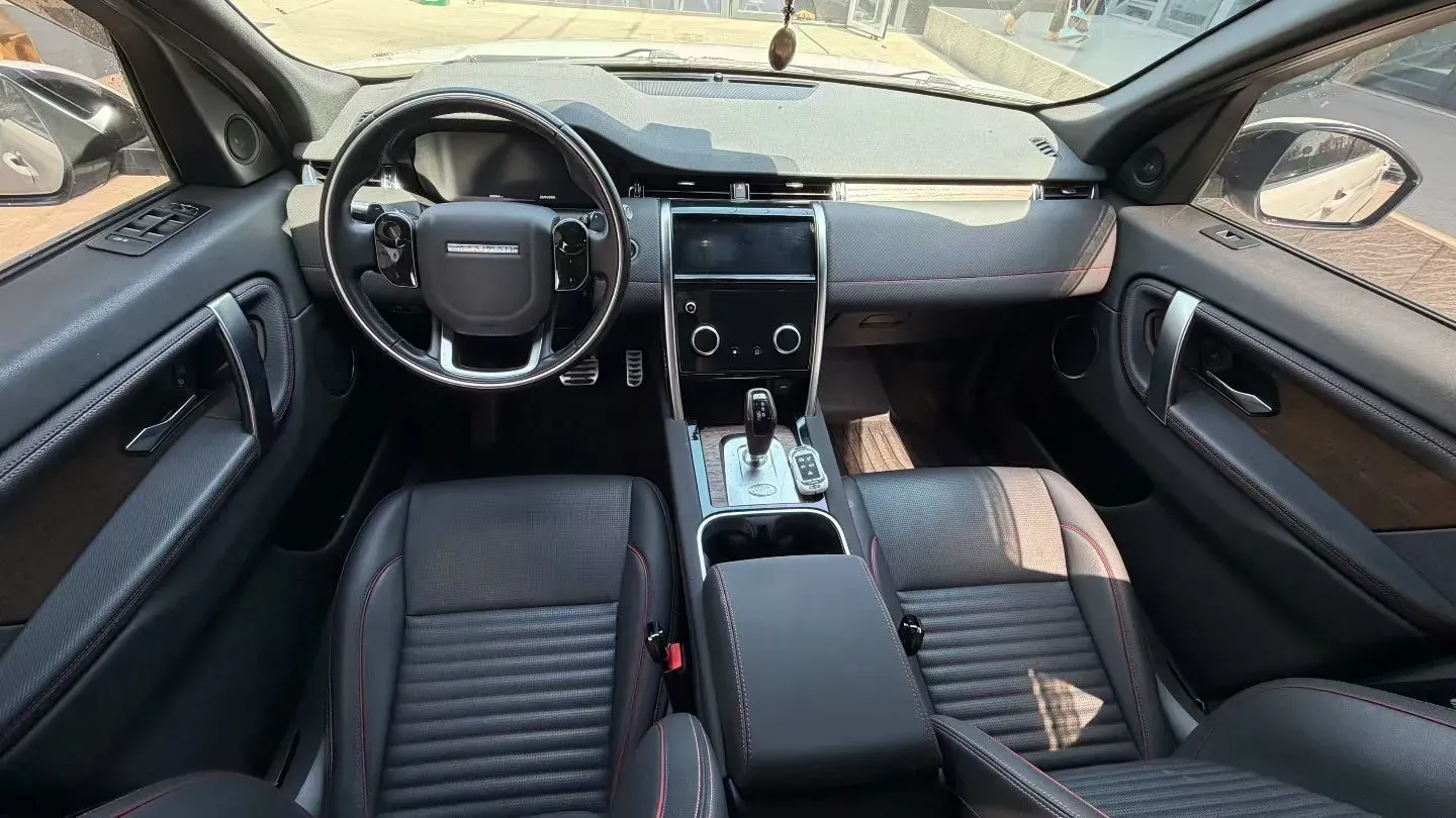 2020 Land Rover Discovery Sport 2.0T 249HP L4 9AT,autocango,china used car exporter,china ev exporter,chinese used car exporter,chinese used ev exporter