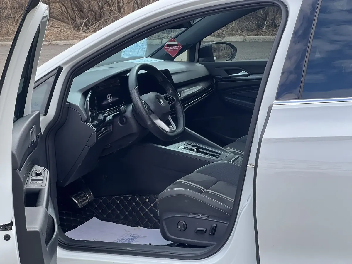 2023 Volkswagen Golf 1.4T 150HP L4 7DCT,autocango,china used car exporter,china ev exporter,chinese used car exporter,chinese used ev exporter