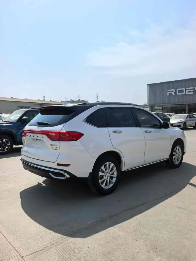 2021 Haval M6 1.5T 150HP L4 7DCT,autocango,china used car exporter,china ev exporter,chinese used car exporter,chinese used ev exporter