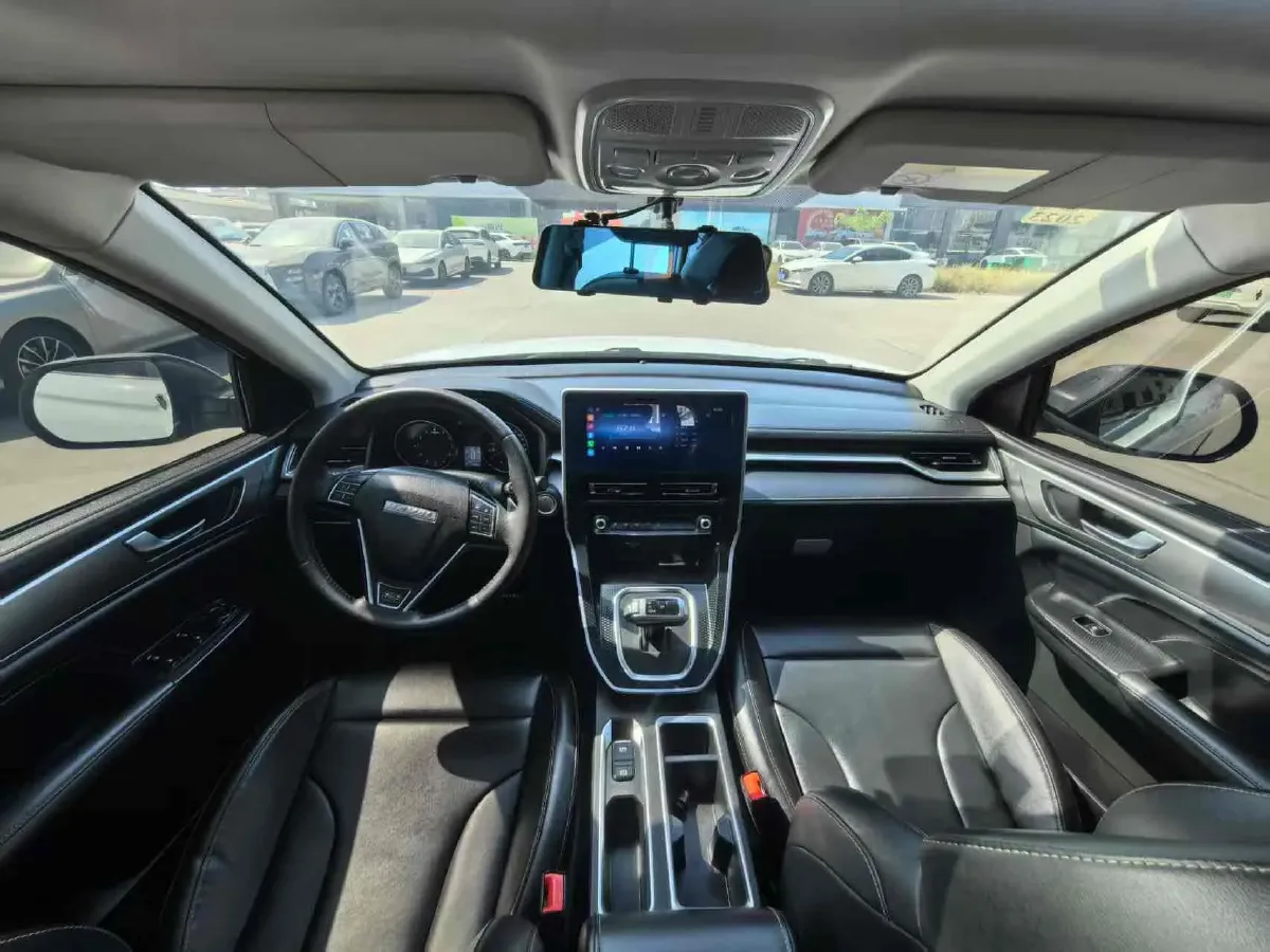 2021 Haval M6 1.5T 150HP L4 7DCT,autocango,china used car exporter,china ev exporter,chinese used car exporter,chinese used ev exporter