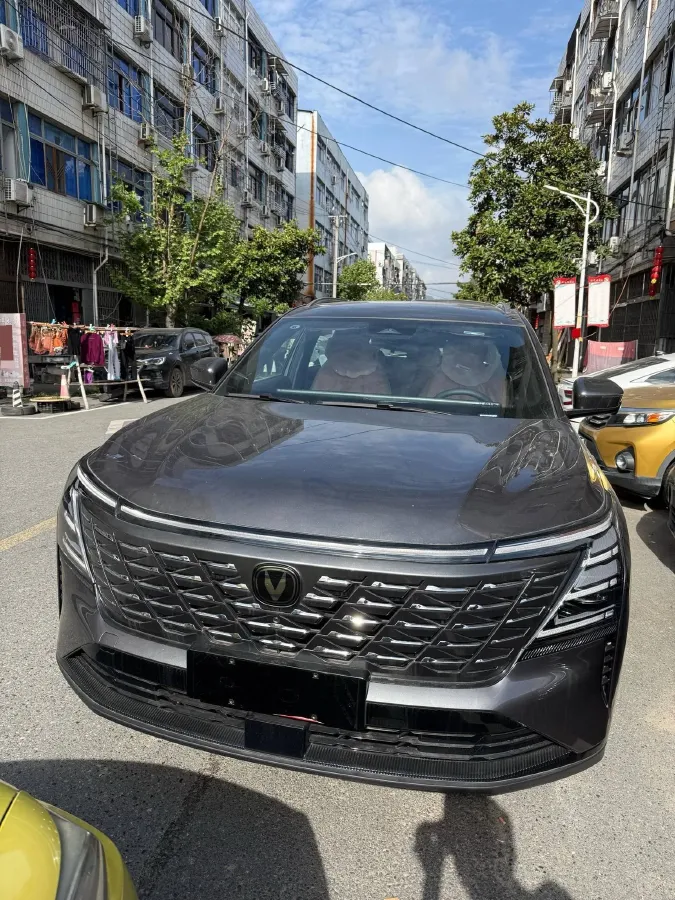 2025 ChangAn CS75 Plus 1.5T 192HP L4 8AT,autocango,china used car exporter,china ev exporter,chinese used car exporter,chinese used ev exporter