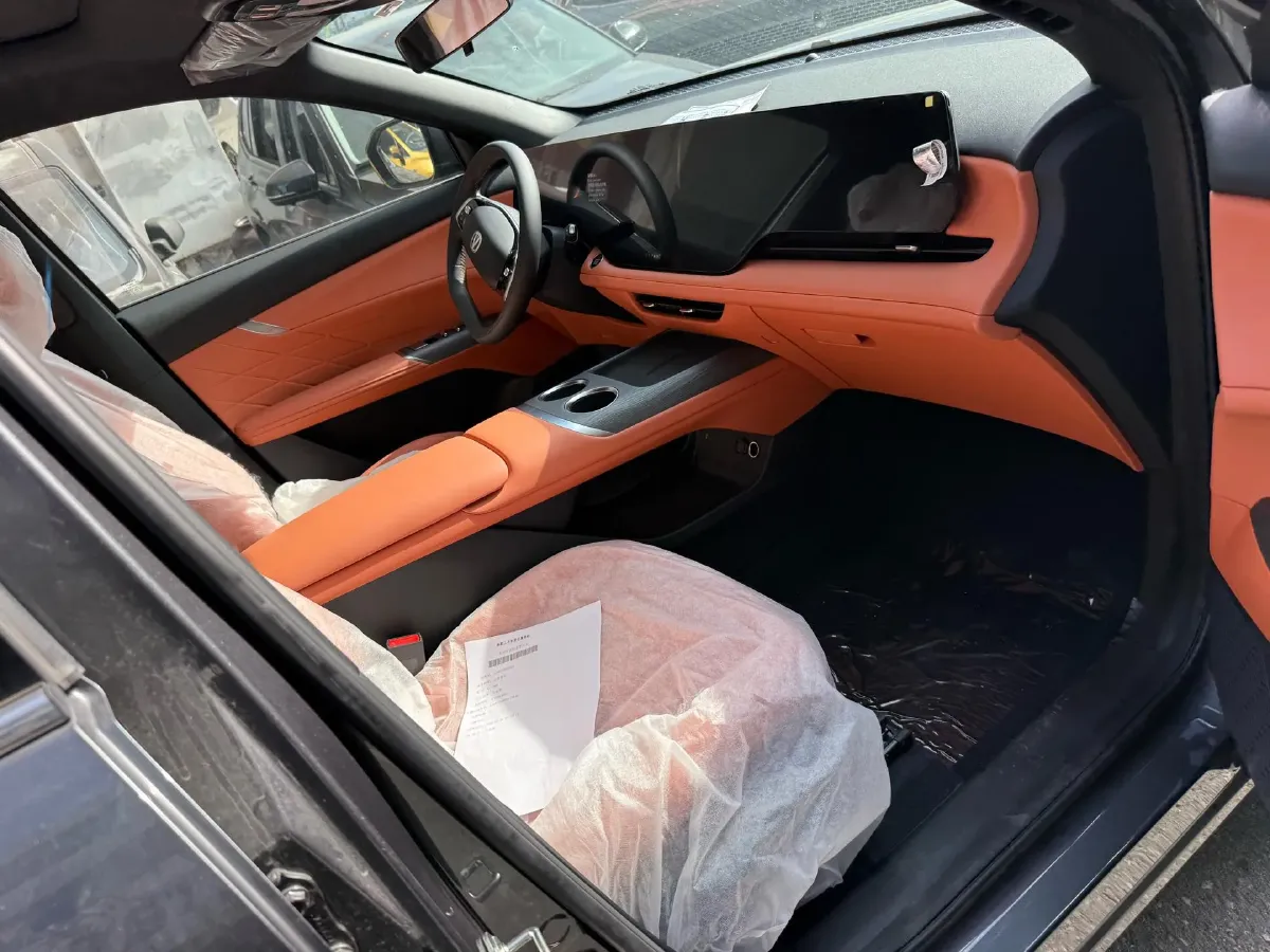 2025 ChangAn CS75 Plus 1.5T 192HP L4 8AT,autocango,china used car exporter,china ev exporter,chinese used car exporter,chinese used ev exporter