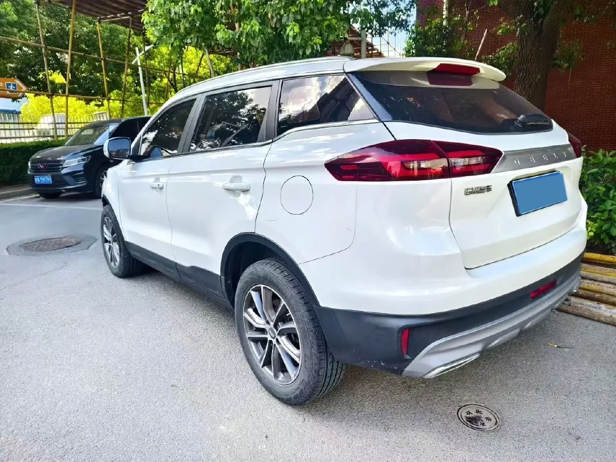 2021 Ford Escort 1.5L 122HP L3 6AT,autocango,china used car exporter,china ev exporter,chinese used car exporter,chinese used ev exporter