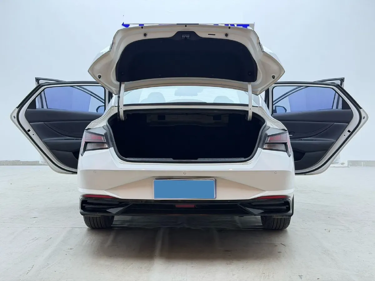 2022 Hyundai Elantra 1.5L 115HP L4 CVT,autocango,china used car exporter,china ev exporter,chinese used car exporter,chinese used ev exporter