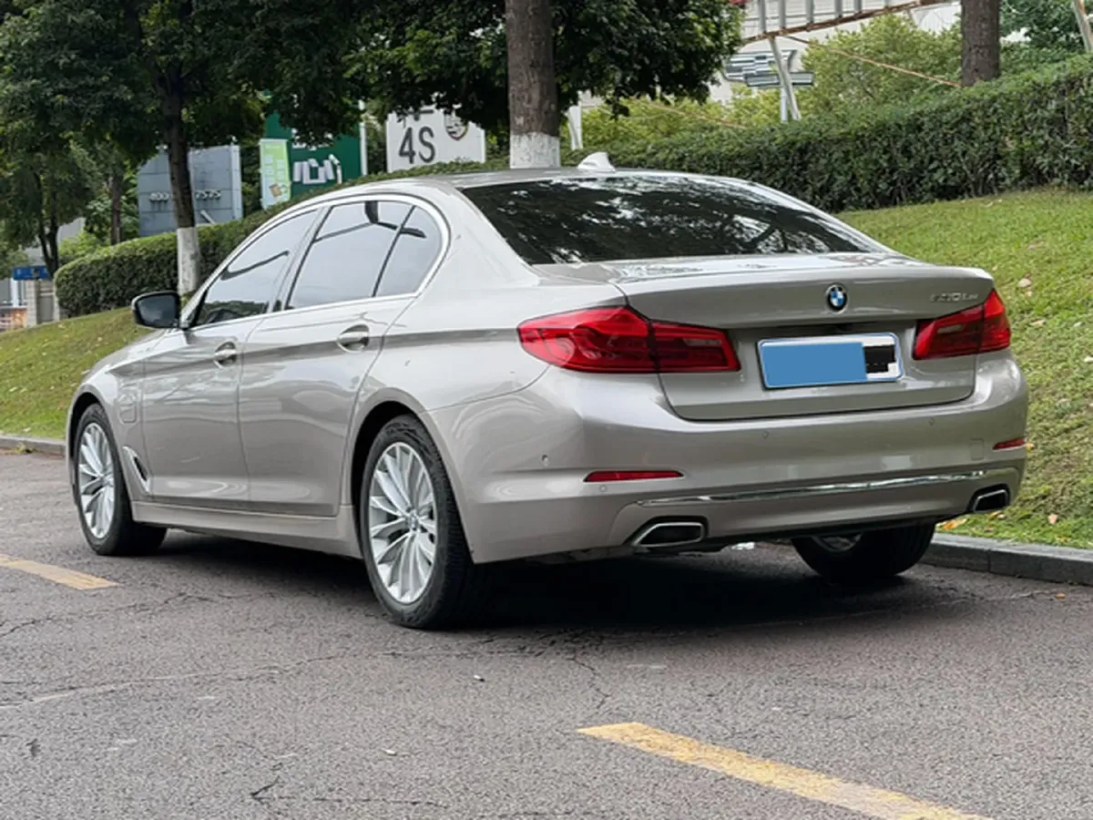 2020 BMW 5 Series 2.0T 184HP L4 8AT PHEV 17.7KWH,autocango,china used car exporter,china ev exporter,chinese used car exporter,chinese used ev exporter