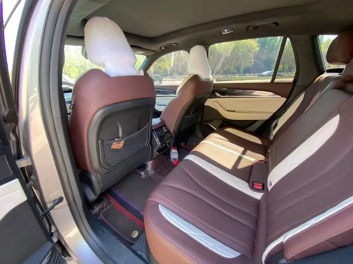 2021 Geely Monjaro 2.0T 218HP L4 7DCT,autocango,china used car exporter,china ev exporter,chinese used car exporter,chinese used ev exporter