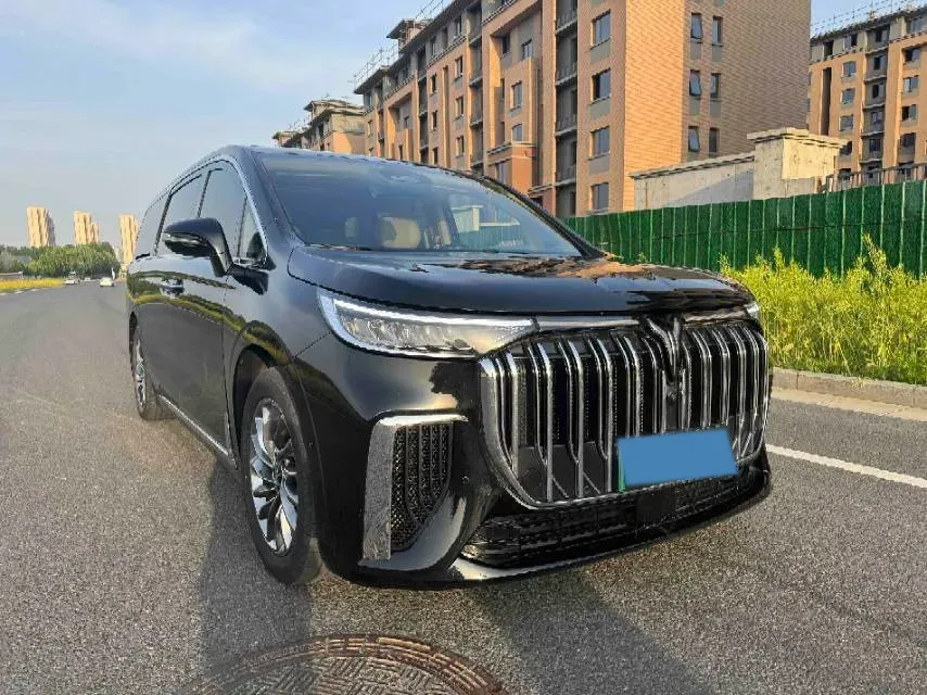 2022 Voyah Dream 1.5T 136HP L4 PHEV 25.57KWH,autocango,china used car exporter,china ev exporter,chinese used car exporter,chinese used ev exporter