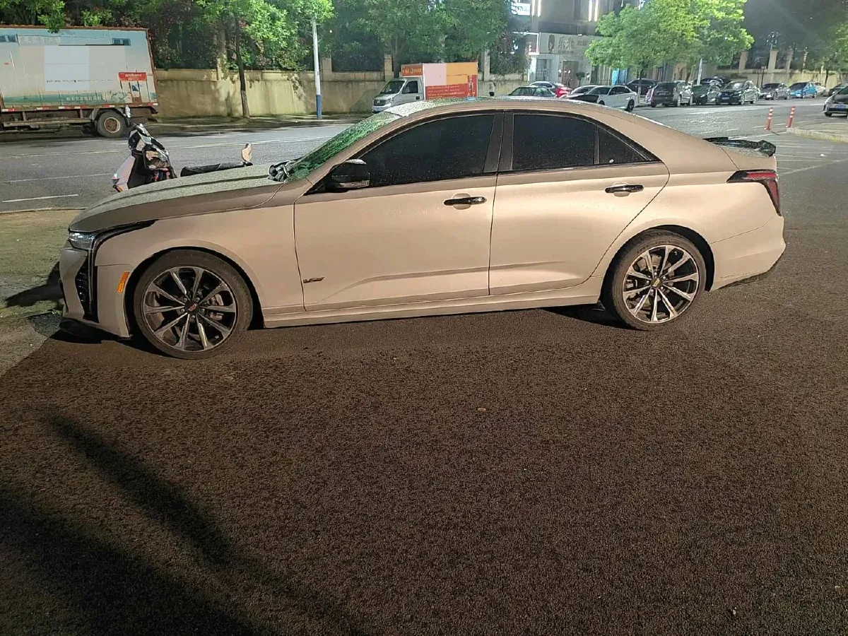 2022 Cadillac CT4 2.0T 237HP L4 8AT,autocango,china used car exporter,china ev exporter,chinese used car exporter,chinese used ev exporter