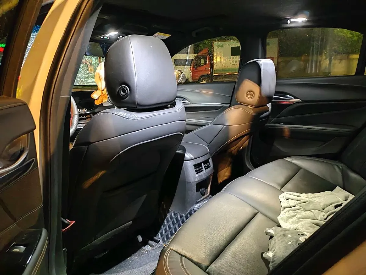 2022 Cadillac CT4 2.0T 237HP L4 8AT,autocango,china used car exporter,china ev exporter,chinese used car exporter,chinese used ev exporter