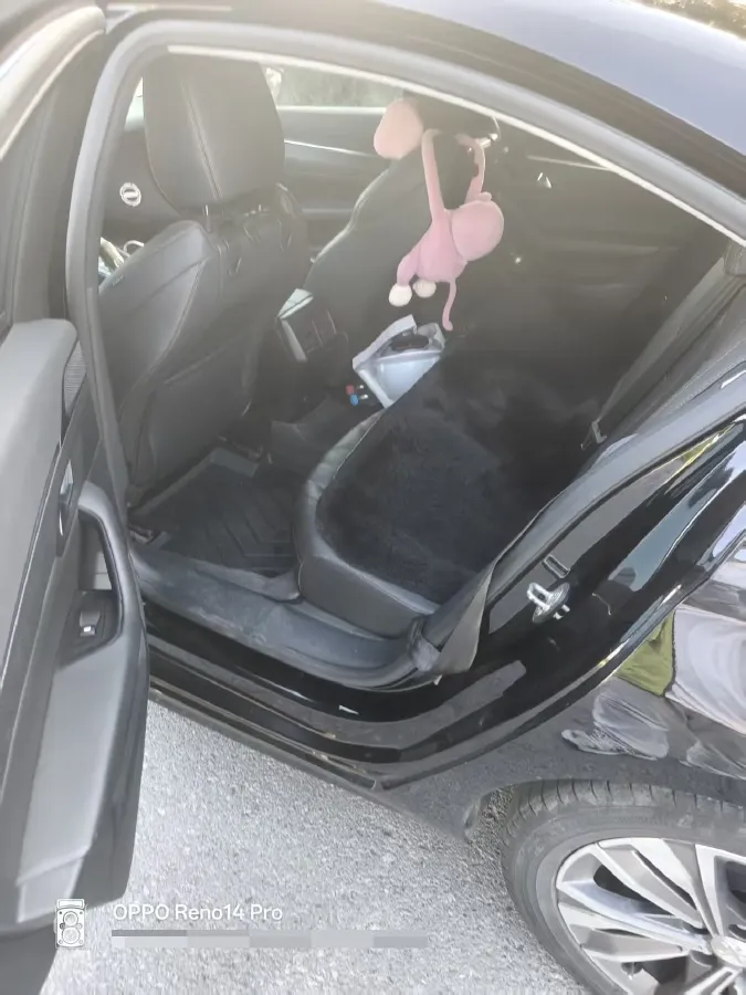 2022 Peugeot 508 1.8T 211HP L4 8AT,autocango,china used car exporter,china ev exporter,chinese used car exporter,chinese used ev exporter