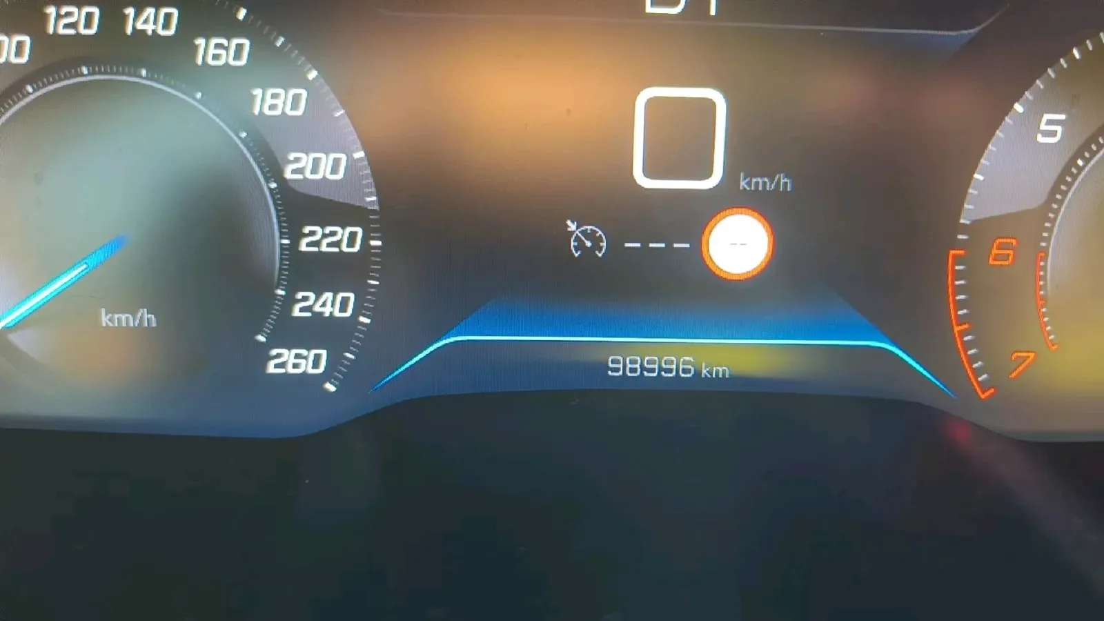 2022 Peugeot 508 1.8T 211HP L4 8AT,autocango,china used car exporter,china ev exporter,chinese used car exporter,chinese used ev exporter