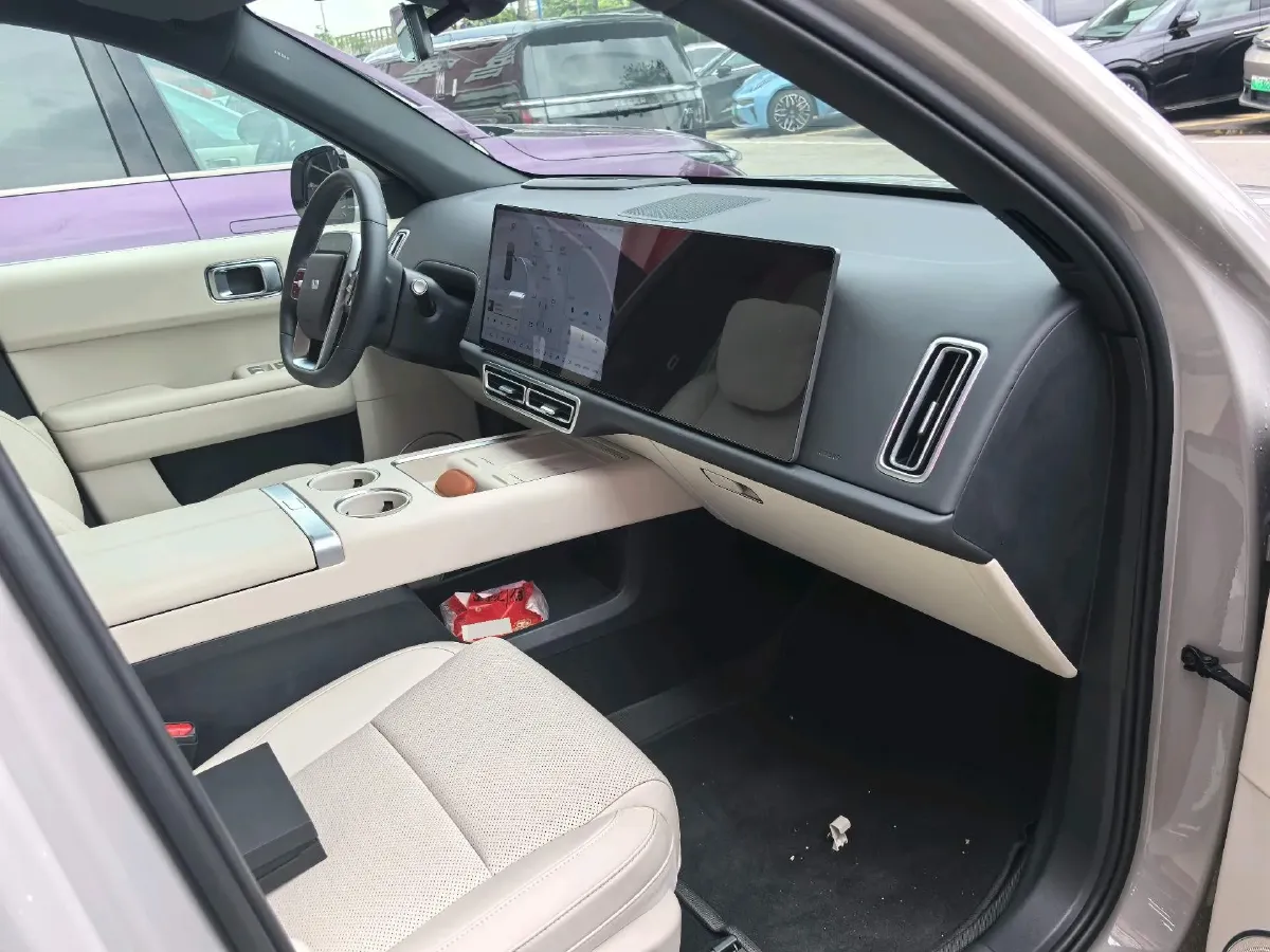 2024 Li L6 Range Extended 154HP L4 REEV 36.8KWH,autocango,china used car exporter,china ev exporter,chinese used car exporter,chinese used ev exporter