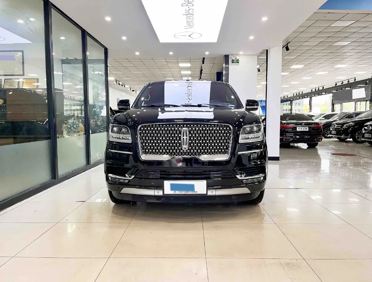 2018 Lincoln Navigator 3.5T 415HP V6 10AT,autocango,china used car exporter,china ev exporter,chinese used car exporter,chinese used ev exporter