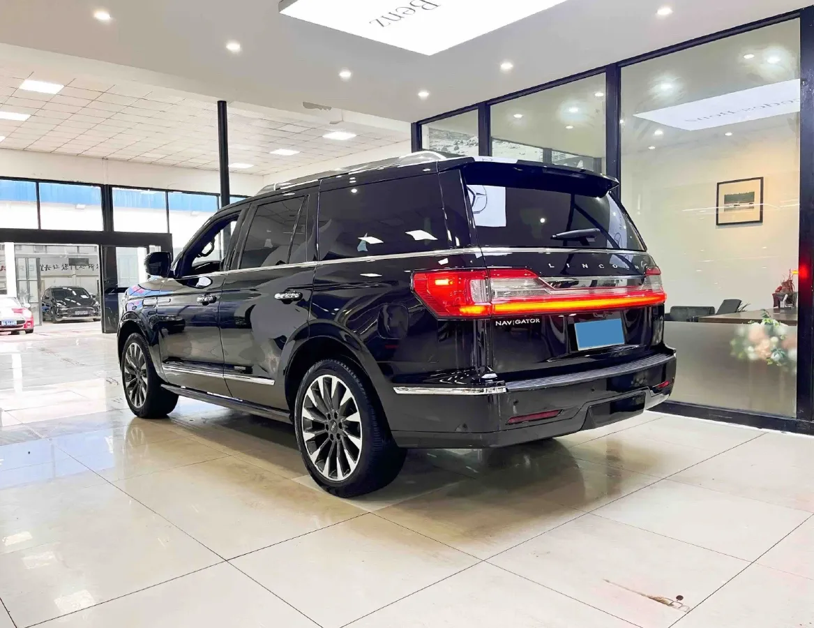 2018 Lincoln Navigator 3.5T 415HP V6 10AT,autocango,china used car exporter,china ev exporter,chinese used car exporter,chinese used ev exporter