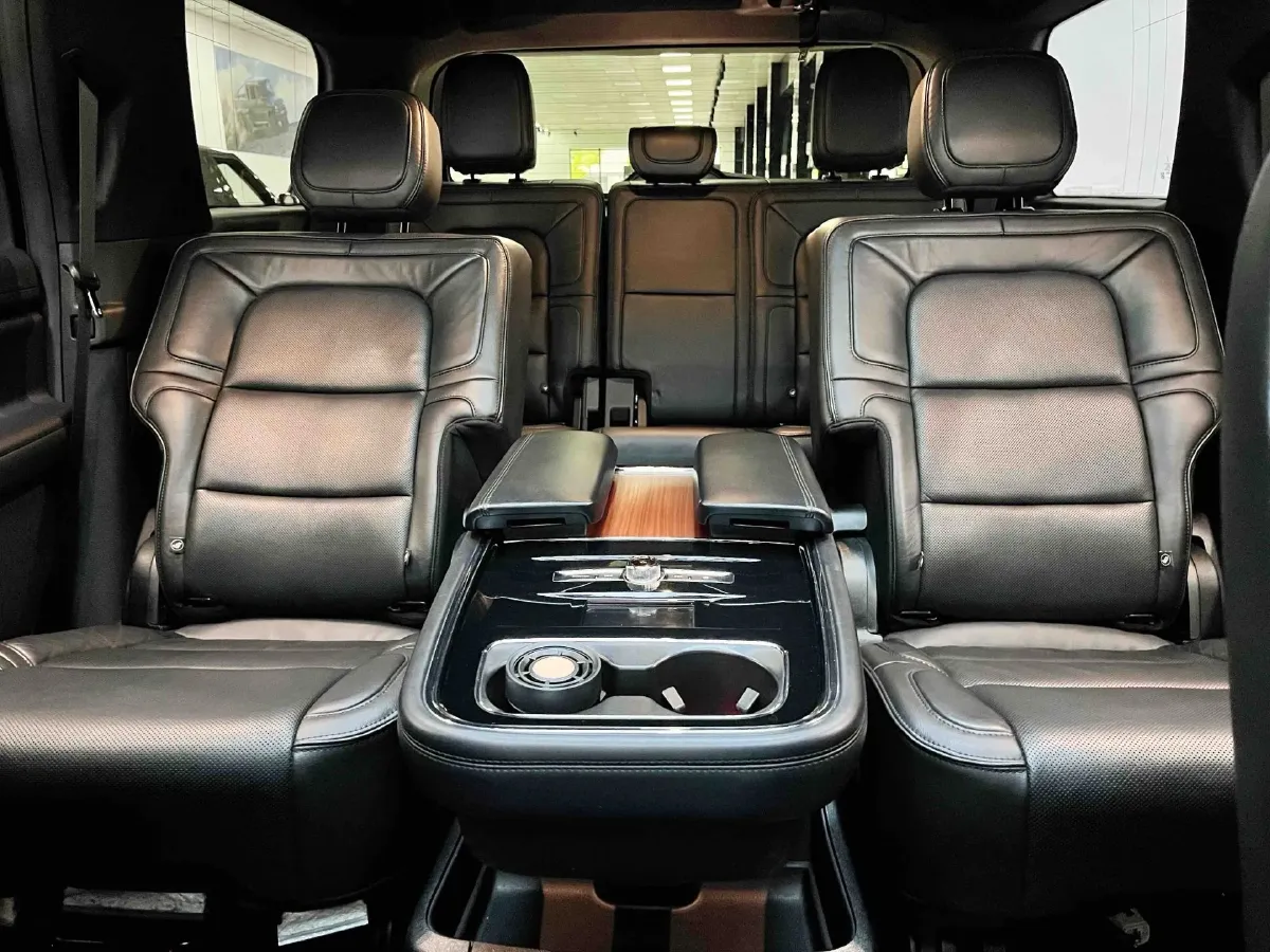 2018 Lincoln Navigator 3.5T 415HP V6 10AT,autocango,china used car exporter,china ev exporter,chinese used car exporter,chinese used ev exporter