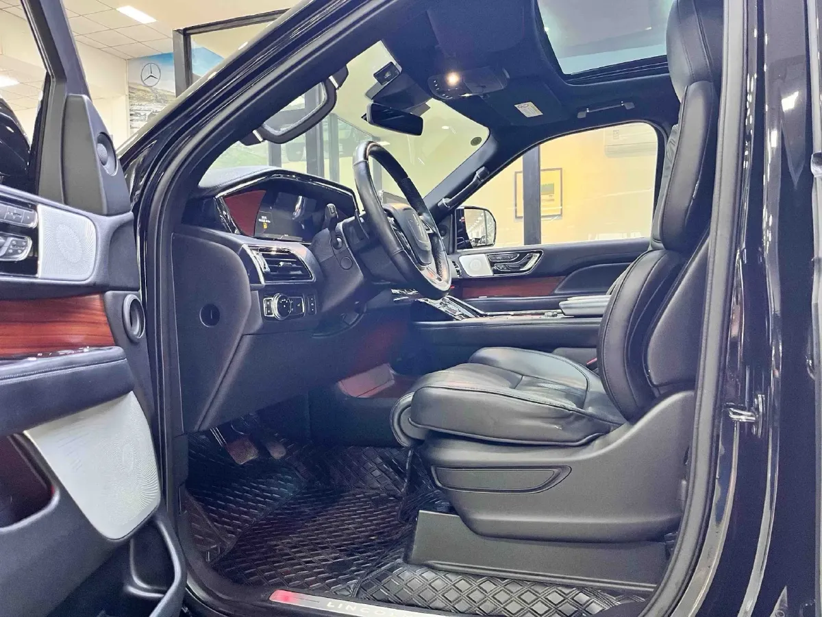 2018 Lincoln Navigator 3.5T 415HP V6 10AT,autocango,china used car exporter,china ev exporter,chinese used car exporter,chinese used ev exporter