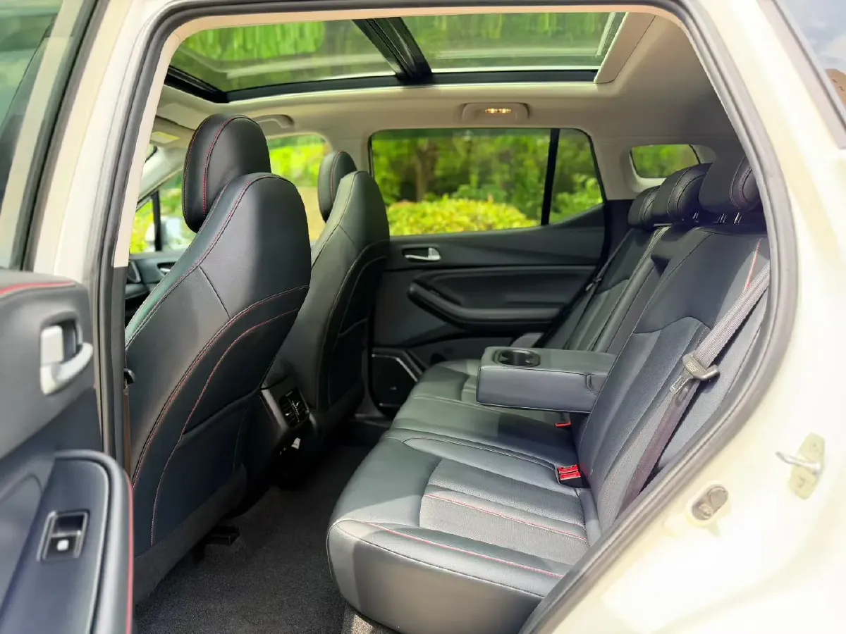 2021 GAC Trumpchi GS4 1.5T 169HP L4 6AT,autocango,china used car exporter,china ev exporter,chinese used car exporter,chinese used ev exporter