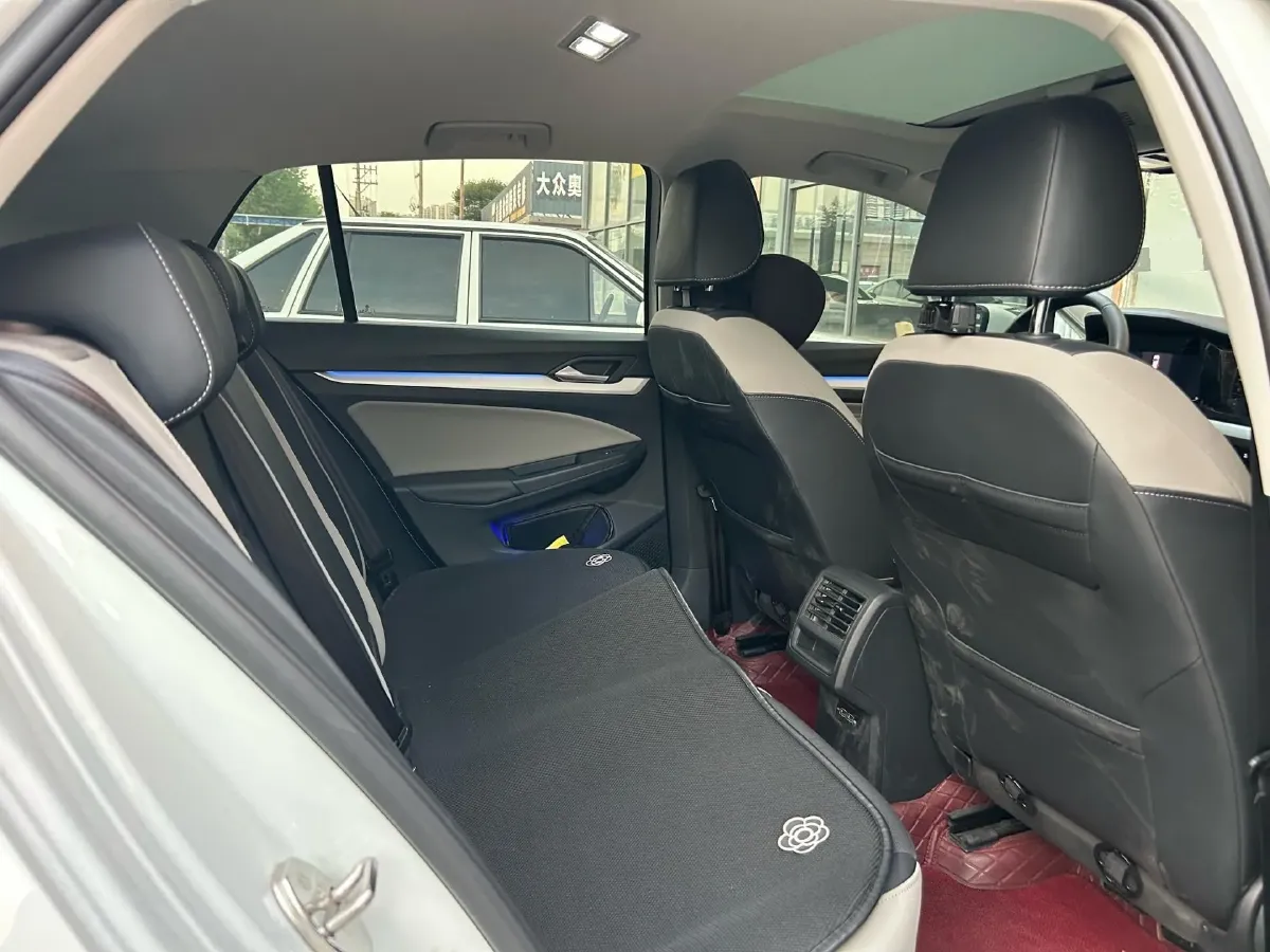 2023 Volkswagen Golf 1.4T 150HP L4 7DCT,autocango,china used car exporter,china ev exporter,chinese used car exporter,chinese used ev exporter