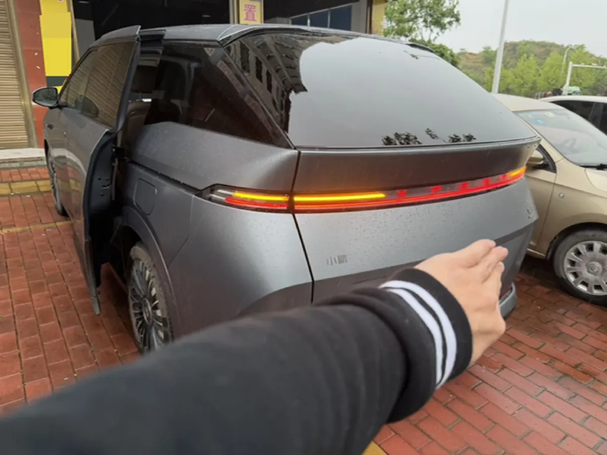 2026 Xpeng X9 REEV 150HP REEV,autocango,china used car exporter,china ev exporter,chinese used car exporter,chinese used ev exporter