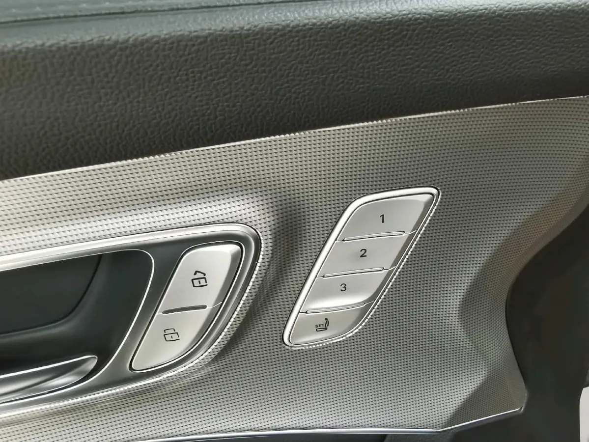 2020 Honda Vezel 1.5T 177HP L4 CVT,autocango,china used car exporter,china ev exporter,chinese used car exporter,chinese used ev exporter