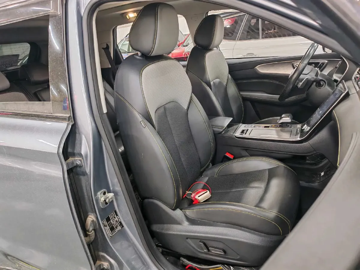 2020 Roewe RX5 1.5T 169HP L4 AMT PHEV 11.1KWH,autocango,china used car exporter,china ev exporter,chinese used car exporter,chinese used ev exporter