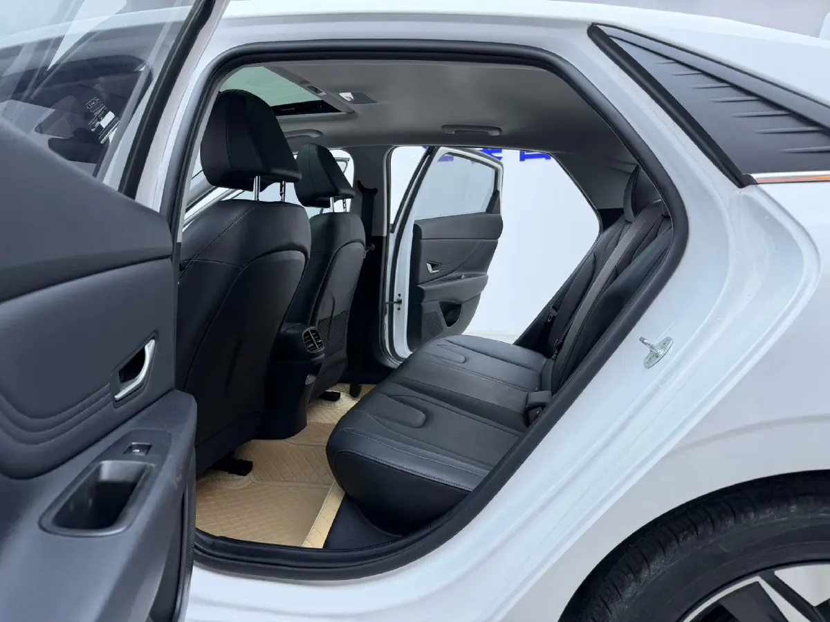 2022 Hyundai Elantra 1.5L 115HP L4 CVT,autocango,china used car exporter,china ev exporter,chinese used car exporter,chinese used ev exporter