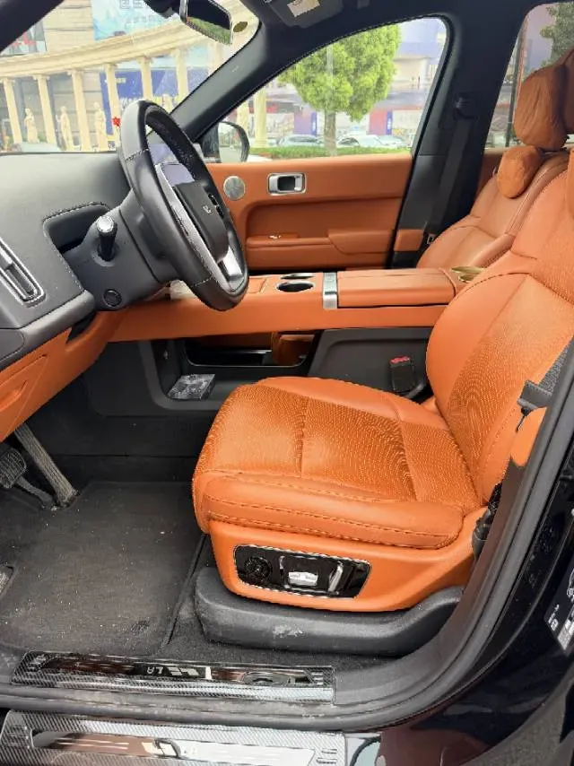 2023 Li L8 Range Extended 154HP REEV 40.9KWH,autocango,china used car exporter,china ev exporter,chinese used car exporter,chinese used ev exporter