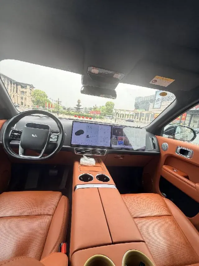 2023 Li L8 Range Extended 154HP REEV 40.9KWH,autocango,china used car exporter,china ev exporter,chinese used car exporter,chinese used ev exporter