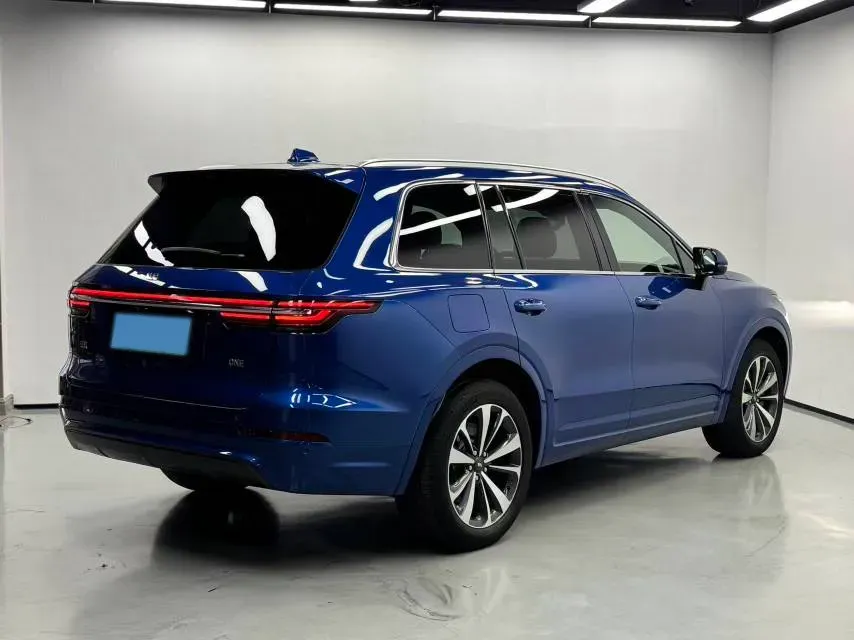 2020 Li ONE Range Extended 131HP REEV 40.5KWH,autocango,china used car exporter,china ev exporter,chinese used car exporter,chinese used ev exporter