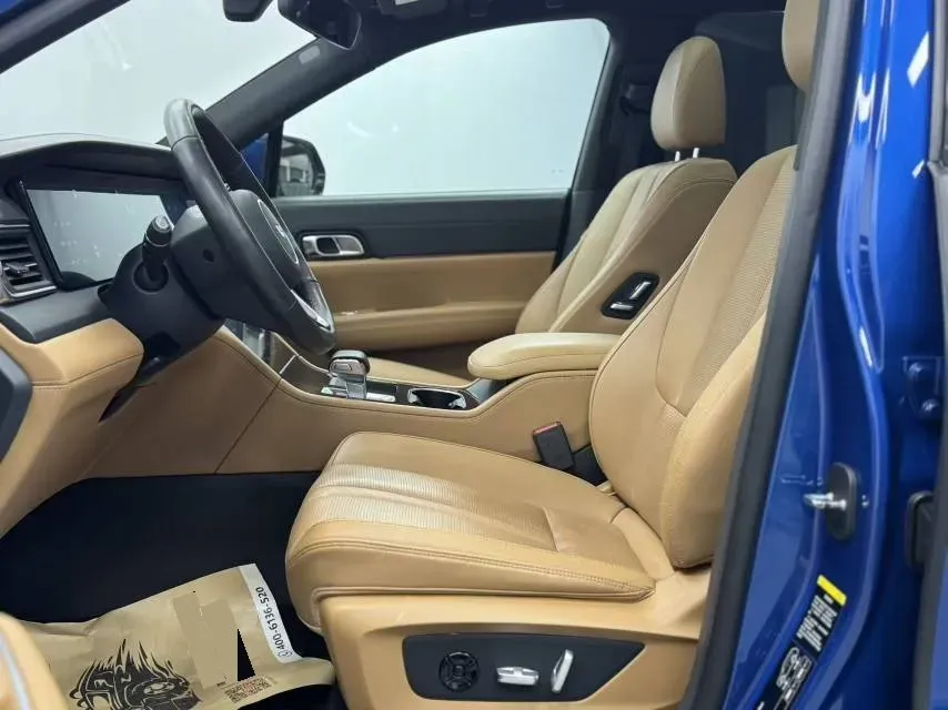 2020 Li ONE Range Extended 131HP REEV 40.5KWH,autocango,china used car exporter,china ev exporter,chinese used car exporter,chinese used ev exporter