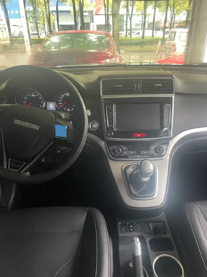 2019 Haval M6 1.5T 150HP L4 6MT,autocango,china used car exporter,china ev exporter,chinese used car exporter,chinese used ev exporter