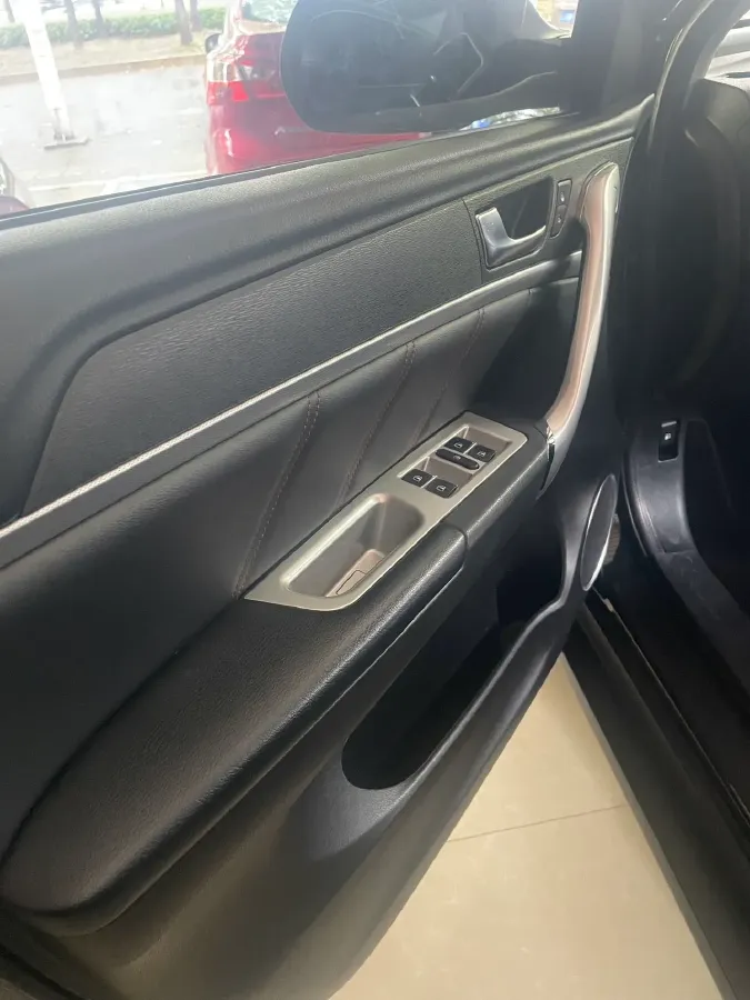 2019 Haval M6 1.5T 150HP L4 6MT,autocango,china used car exporter,china ev exporter,chinese used car exporter,chinese used ev exporter