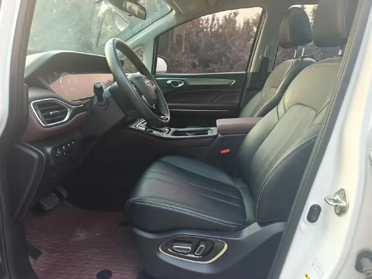 2021 GAC Trumpchi M6 1.5T 169HP L4 6AT,autocango,china used car exporter,china ev exporter,chinese used car exporter,chinese used ev exporter