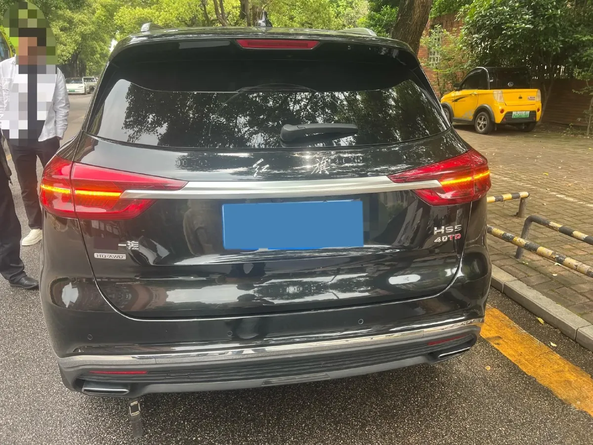 2019 HongQi HS5 2.0T 224HP L4 6AT,autocango,china used car exporter,china ev exporter,chinese used car exporter,chinese used ev exporter
