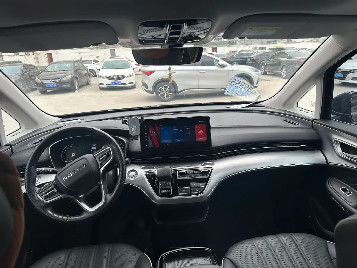 2022 Roewe iMAX8 2.0T 234HP L4 8AT,autocango,china used car exporter,china ev exporter,chinese used car exporter,chinese used ev exporter