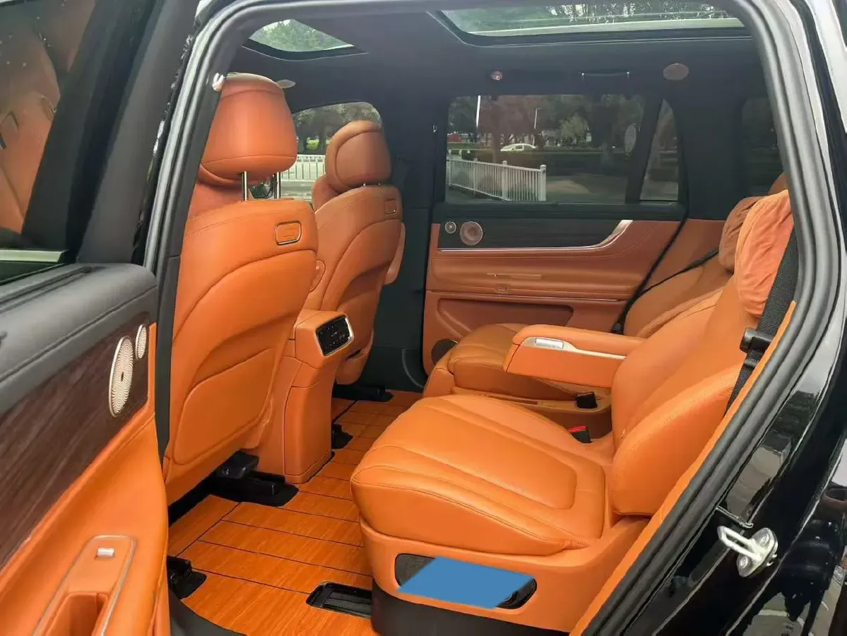 2024 AITO AITO M9 1.5T 152HP L4 REEV 42KWH,autocango,china used car exporter,china ev exporter,chinese used car exporter,chinese used ev exporter