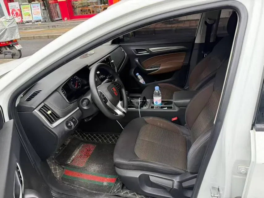 2019 Roewe i6 1.6L 125HP L4 CVT,autocango,china used car exporter,china ev exporter,chinese used car exporter,chinese used ev exporter