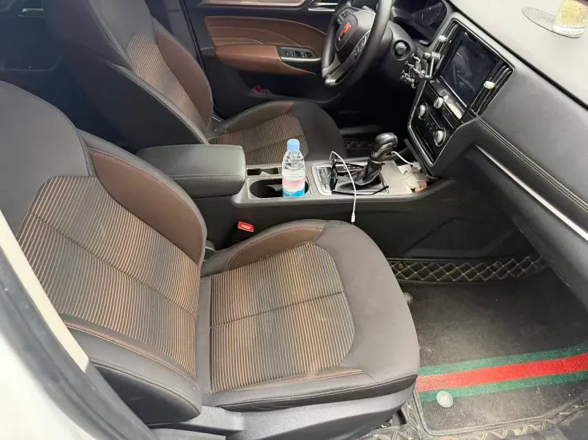 2019 Roewe i6 1.6L 125HP L4 CVT,autocango,china used car exporter,china ev exporter,chinese used car exporter,chinese used ev exporter