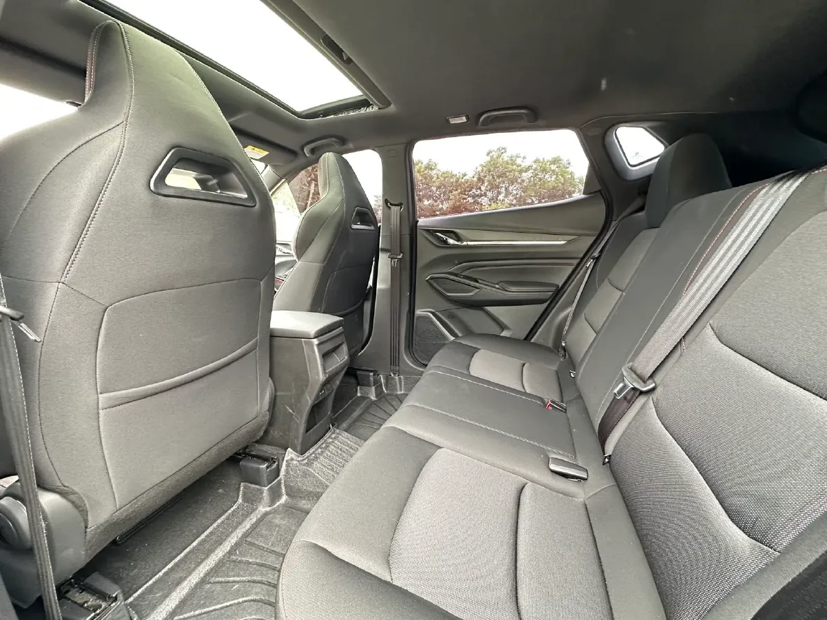 2024 ChangAn X5 PLUS 1.5T 188HP L4 7DCT,autocango,china used car exporter,china ev exporter,chinese used car exporter,chinese used ev exporter