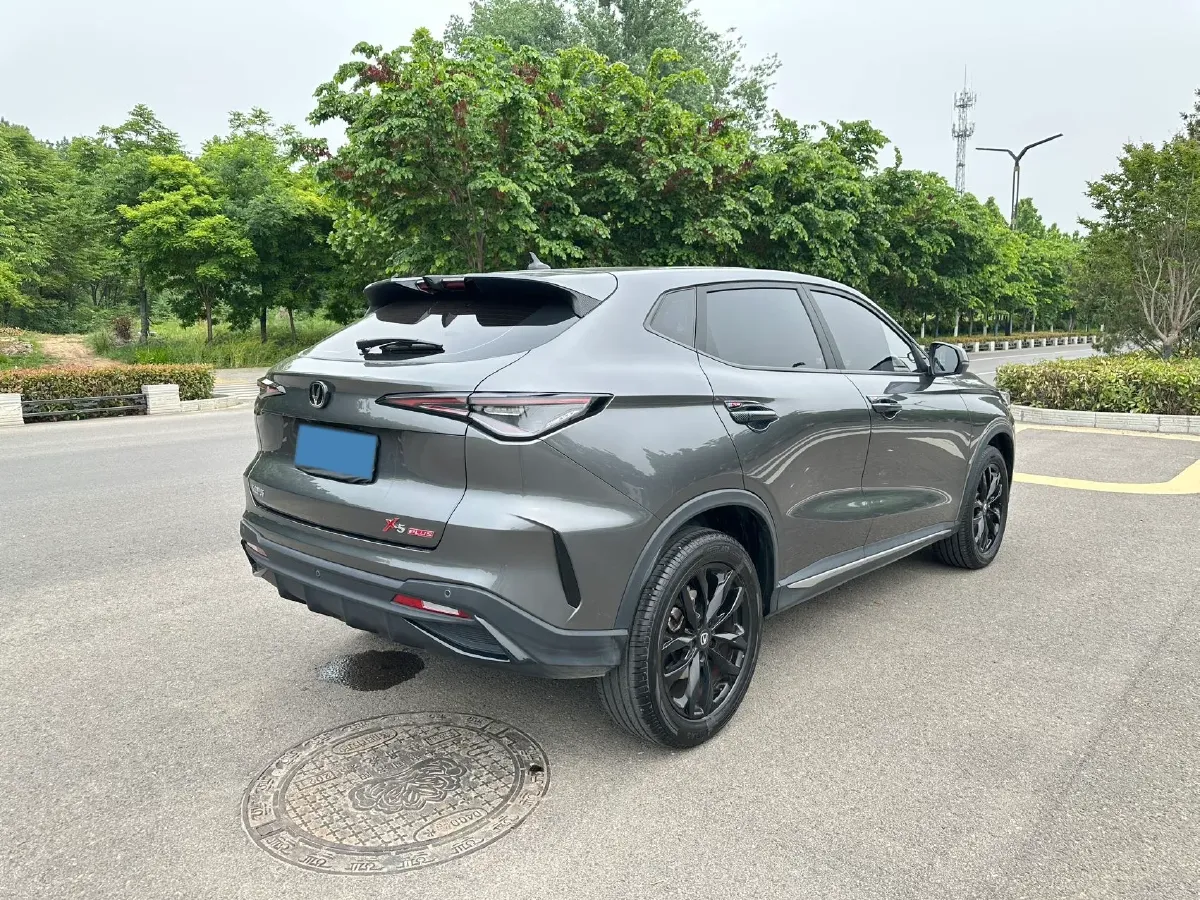 2024 ChangAn X5 PLUS 1.5T 188HP L4 7DCT,autocango,china used car exporter,china ev exporter,chinese used car exporter,chinese used ev exporter