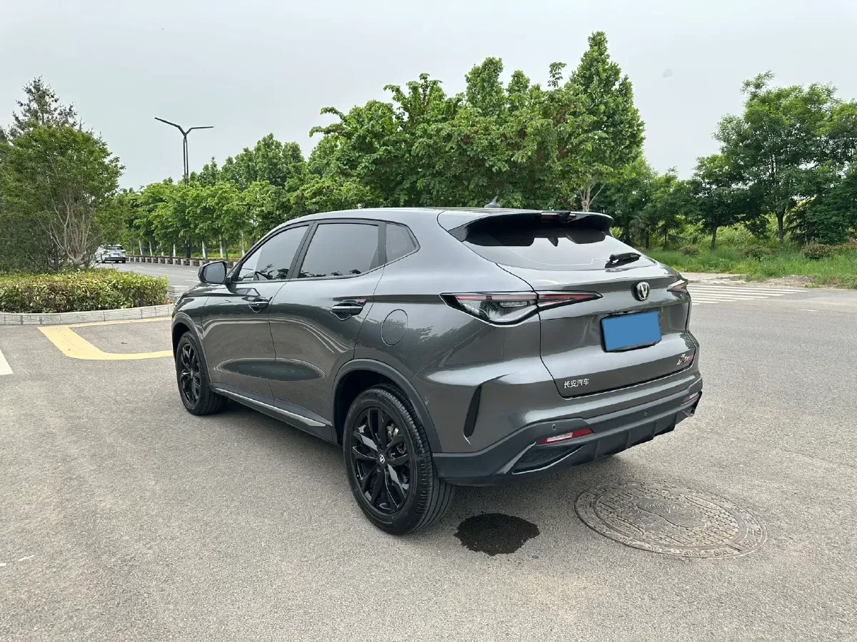 2024 ChangAn X5 PLUS 1.5T 188HP L4 7DCT,autocango,china used car exporter,china ev exporter,chinese used car exporter,chinese used ev exporter