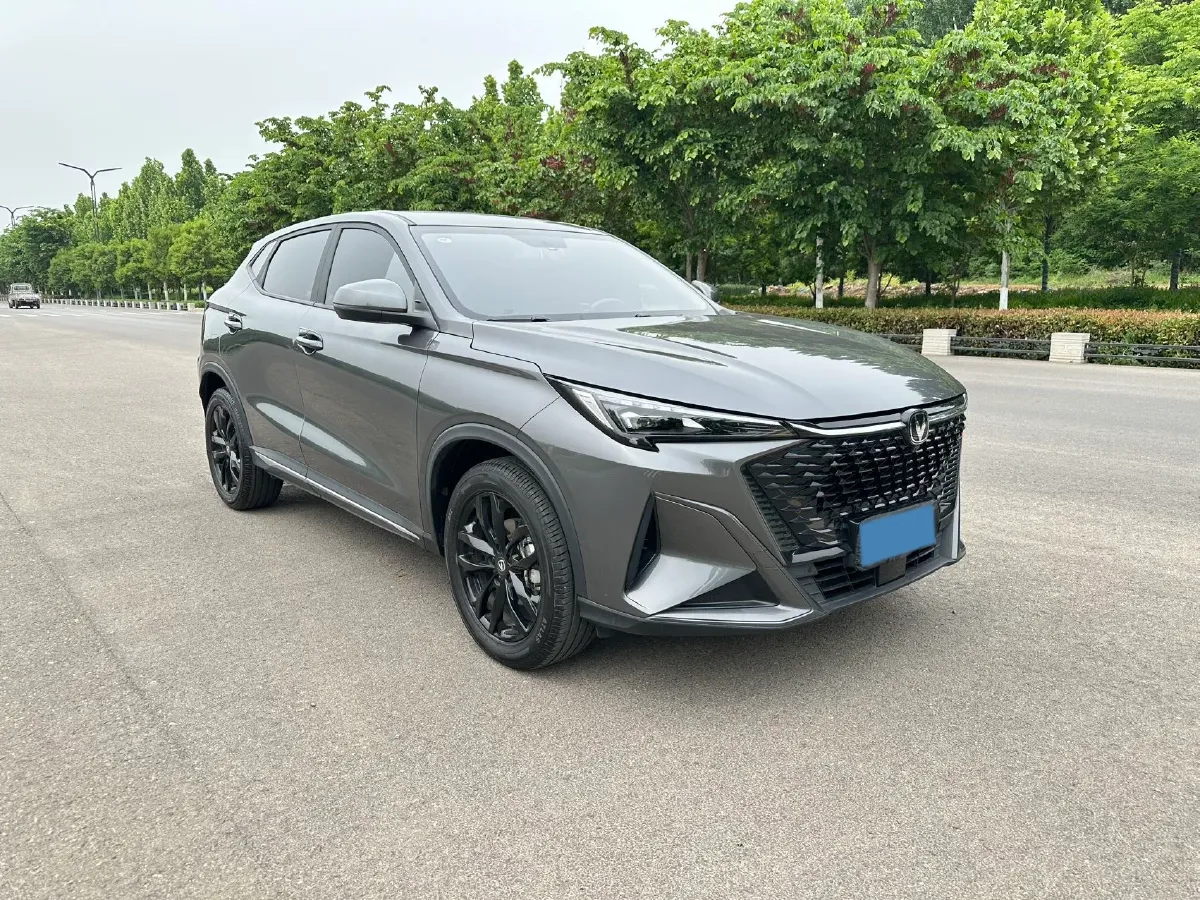 2024 ChangAn X5 PLUS 1.5T 188HP L4 7DCT,autocango,china used car exporter,china ev exporter,chinese used car exporter,chinese used ev exporter