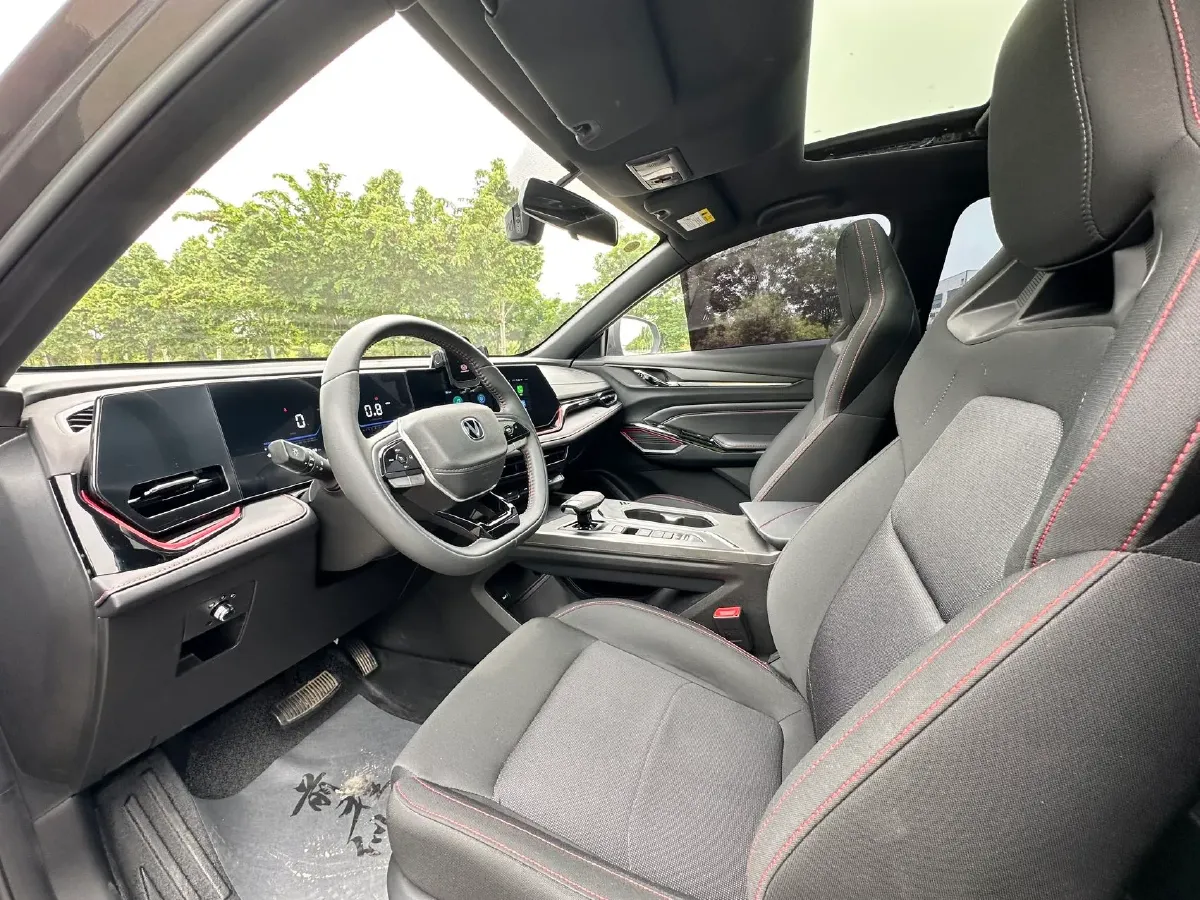 2024 ChangAn X5 PLUS 1.5T 188HP L4 7DCT,autocango,china used car exporter,china ev exporter,chinese used car exporter,chinese used ev exporter